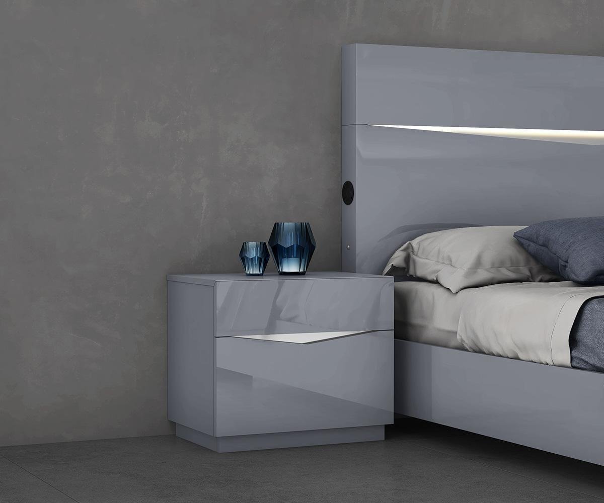 KW-Nikos Nightstand
