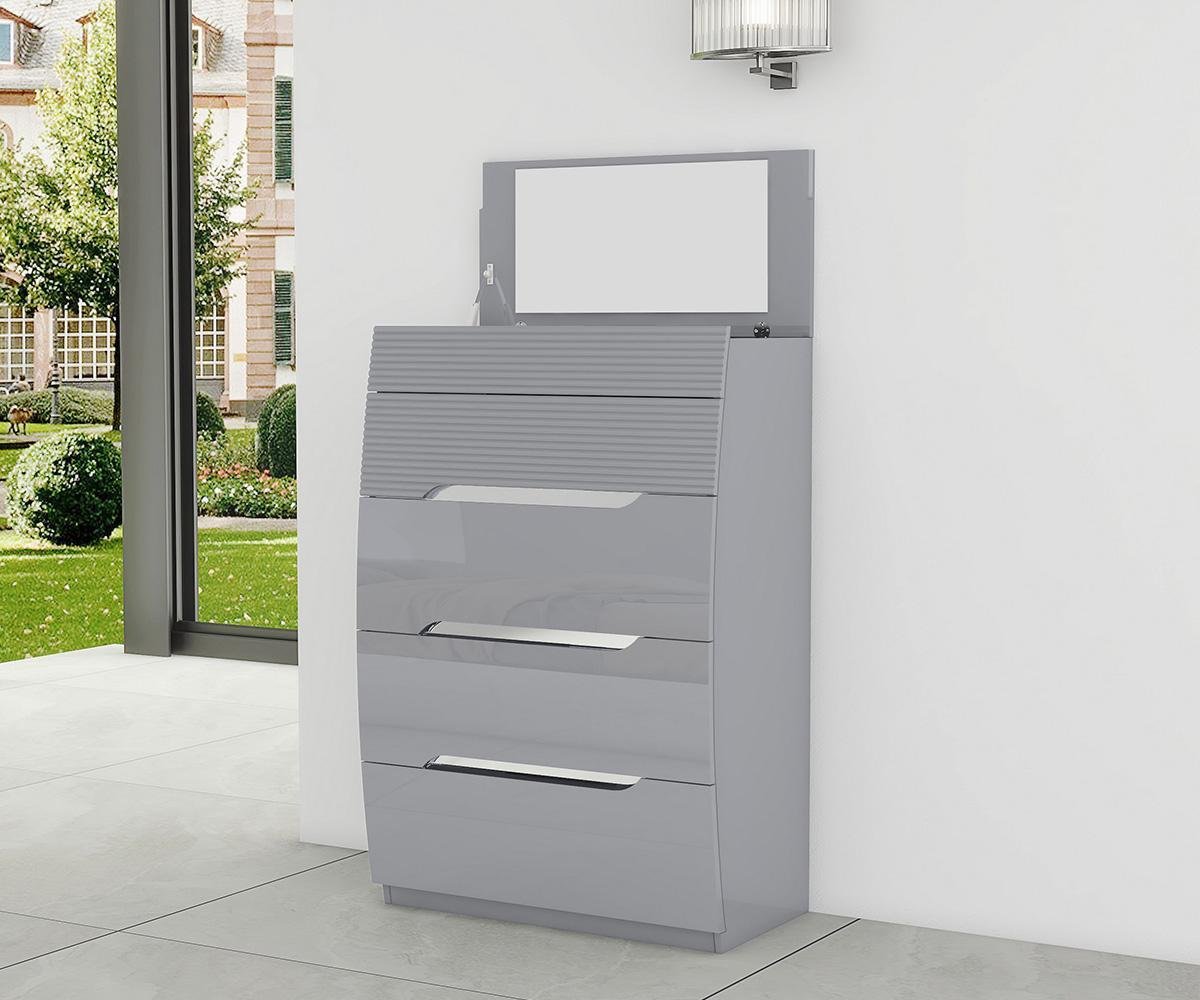 KW-Lessie Chest